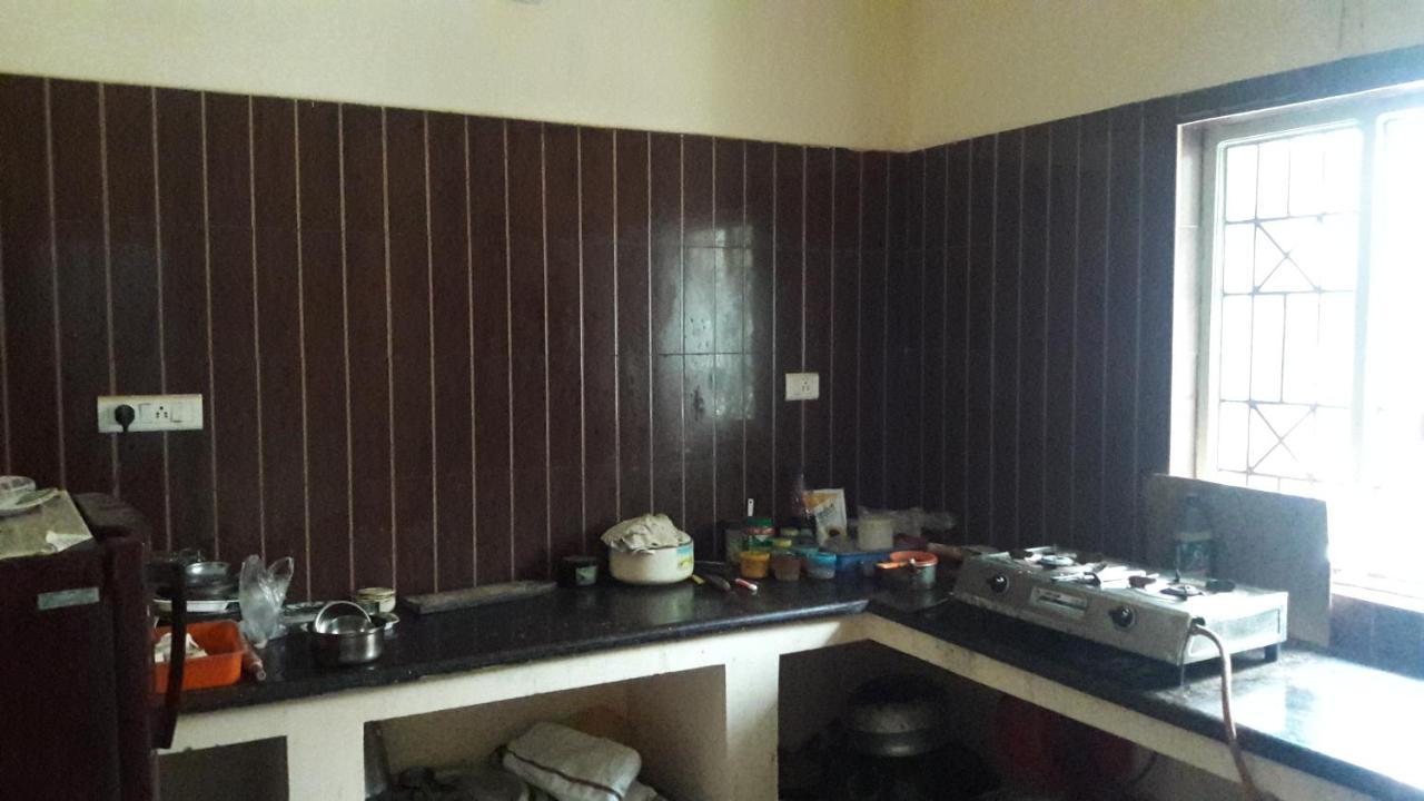Shanti Guesthouse Bhubaneswar Esterno foto